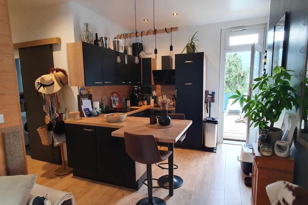 Appart Renove Au Calme Belle Vue Saint-Savin  Exterior foto